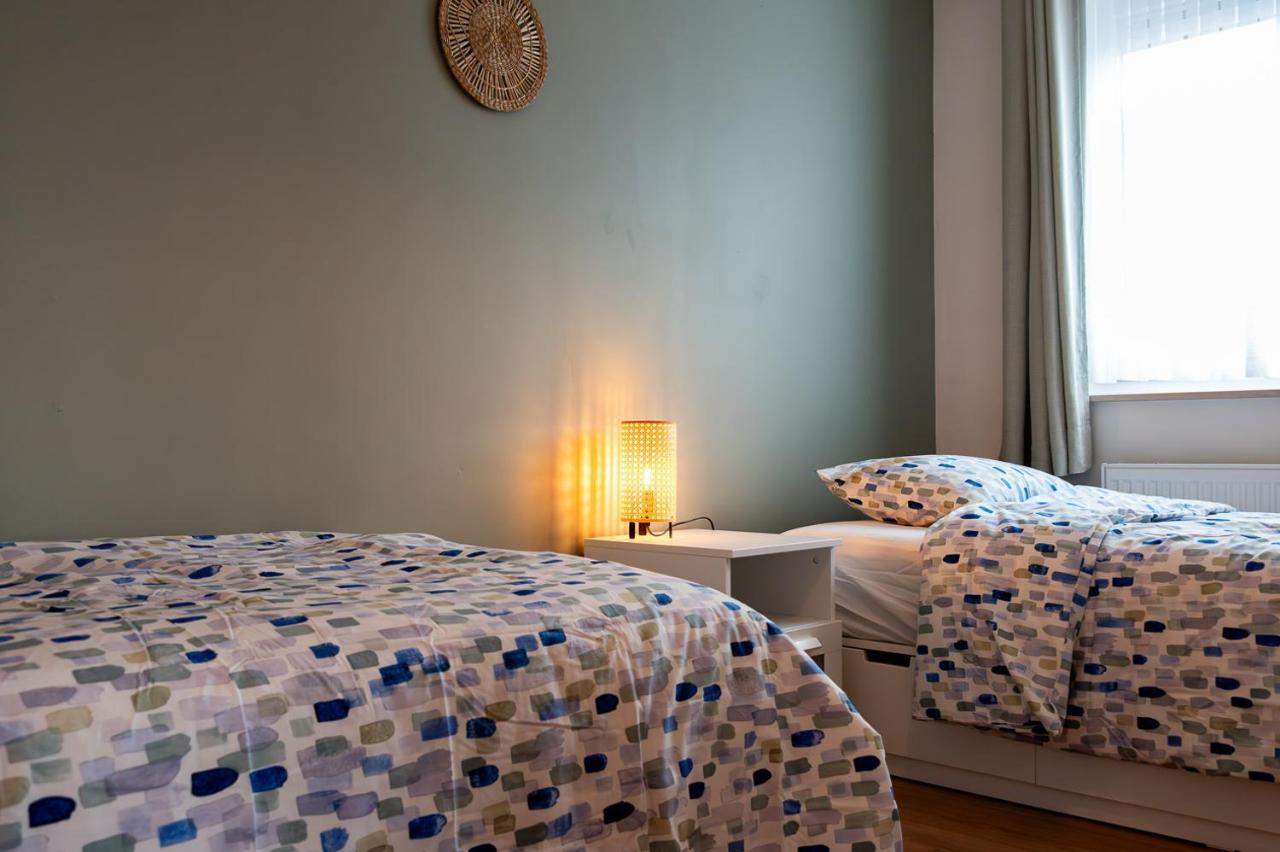 Chez Sabine Et Eric Maison Pour 6 Personnes Avec Piscine Chauffee Andenne Exteriör bild