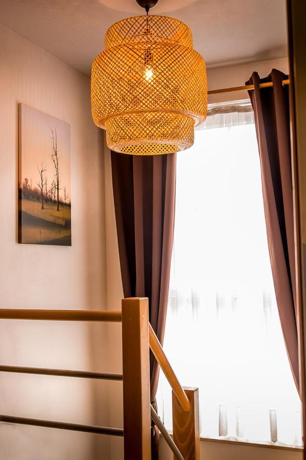 Chez Sabine Et Eric Maison Pour 6 Personnes Avec Piscine Chauffee Andenne Exteriör bild