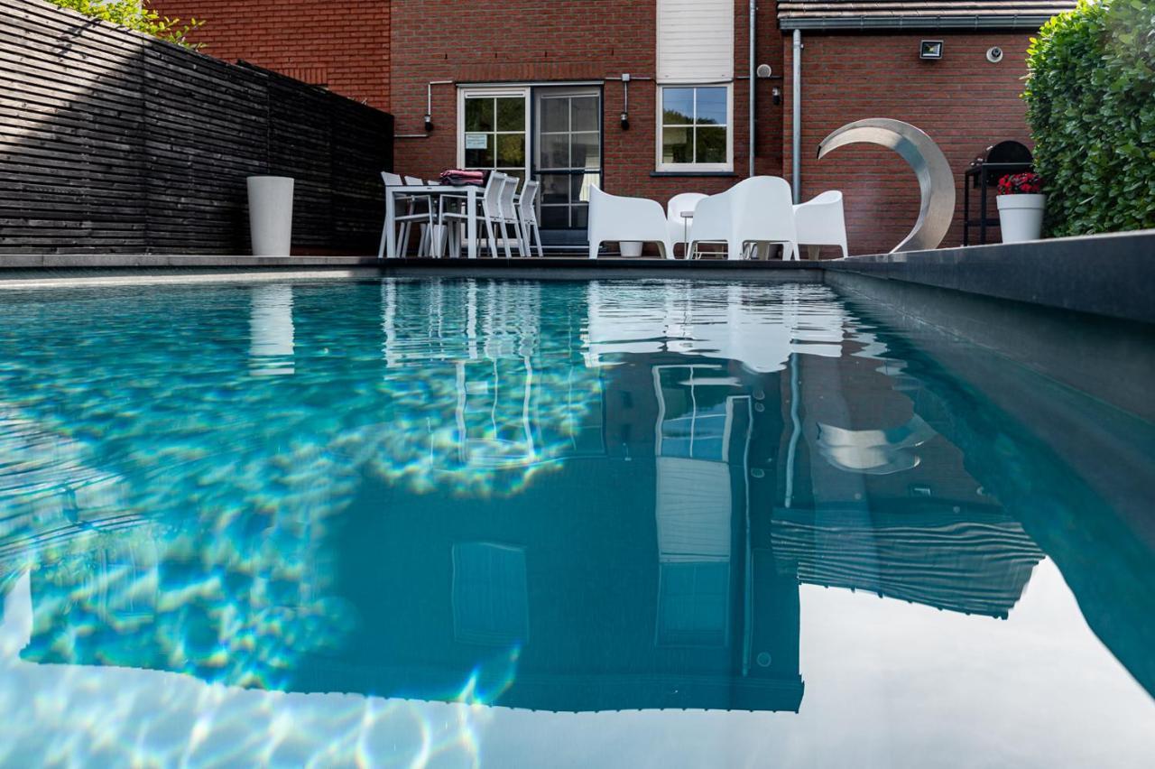 Chez Sabine Et Eric Maison Pour 6 Personnes Avec Piscine Chauffee Andenne Exteriör bild